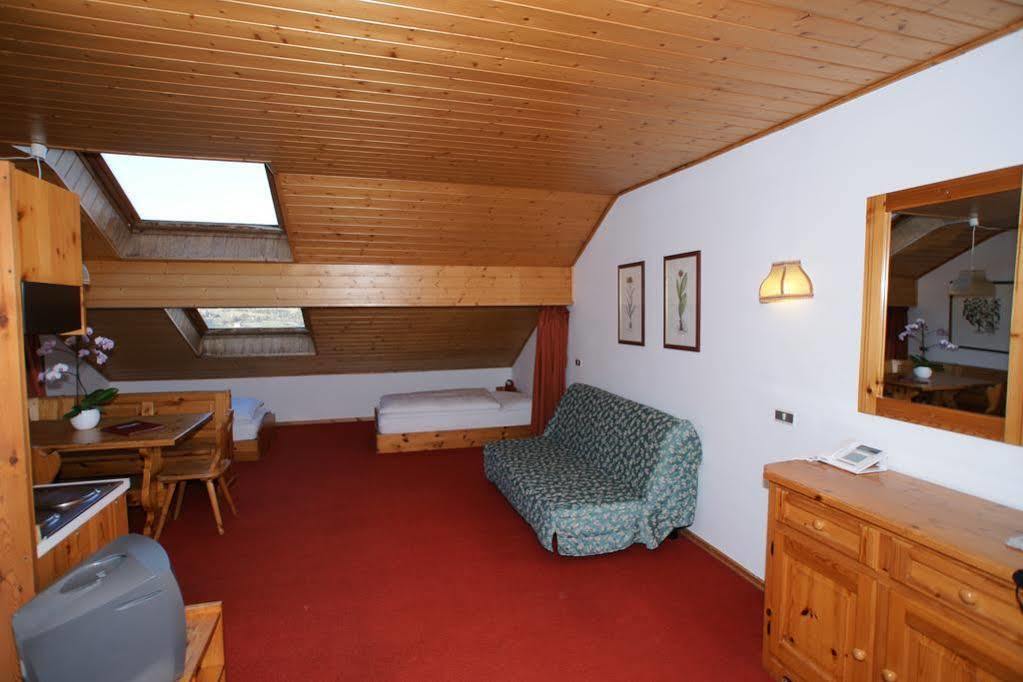 Hotel Resort Veronza Cavalese Bagian luar foto