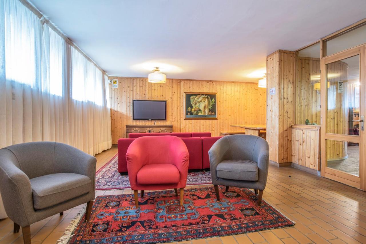 Hotel Resort Veronza Cavalese Bagian luar foto